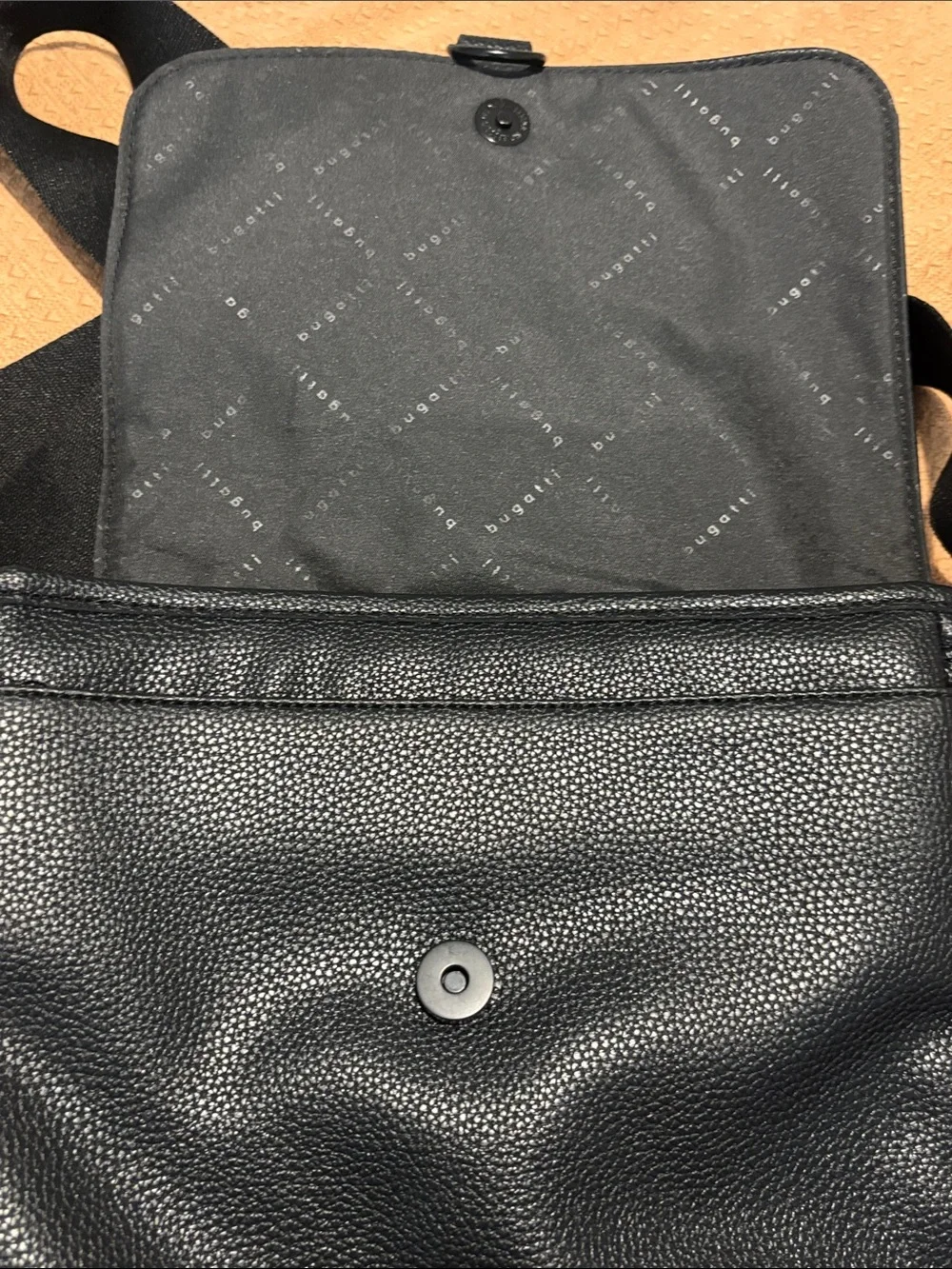 Men’s Bugatti black crossbody bag